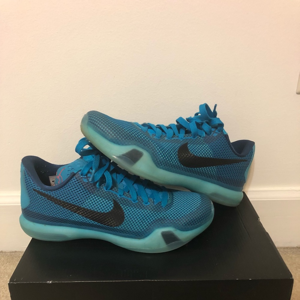Kobe 10 blue lagoon size 8